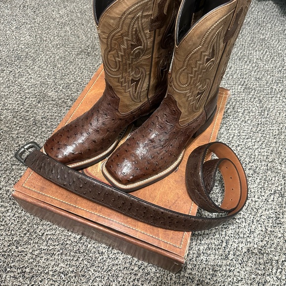 Brown Leather Cowboy Boots Artist men’s size 91/2 EE belt 44.. worn once